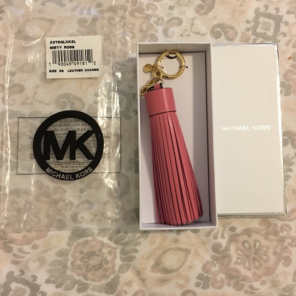 M_5d12239e19c1571aa3d1af19